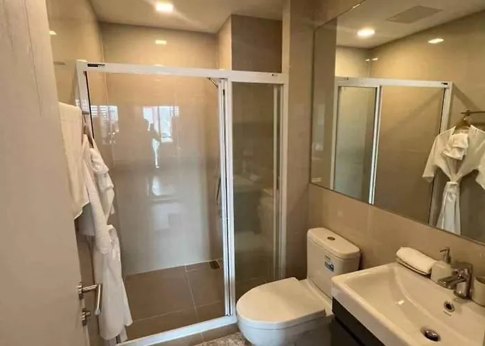 Modiz Modiza Sukhumvit R5 *